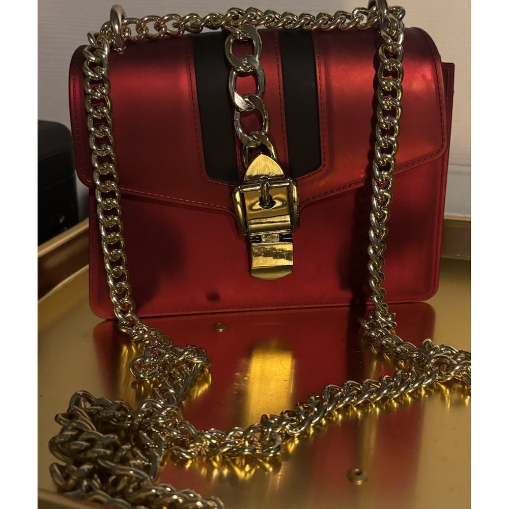 Red bag Metallic Gold Chain link strap‎ evening Purse